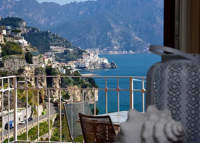 Holiday-In-Amalfi